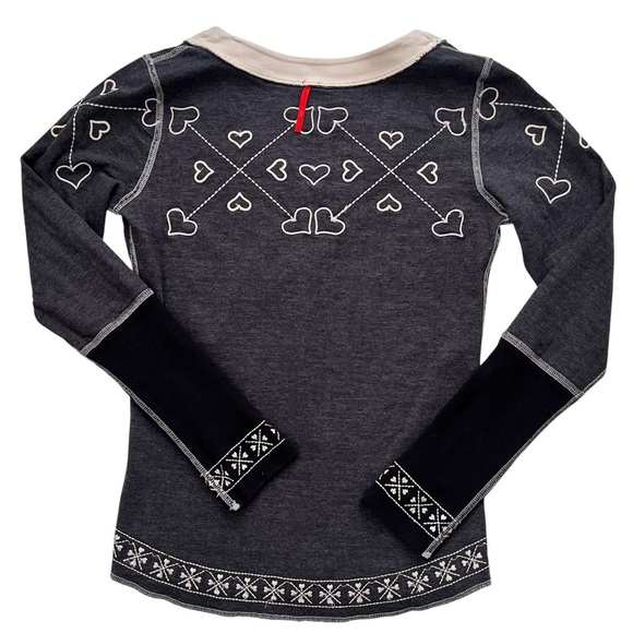 Alp-n-Rock Snowflake V Neck Long Sleeve Top Black Reversible Hearts Size XS/S - Picture 9 of 9
